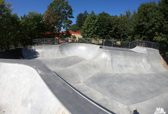 Konkreten skatepark in Gorzów Wielkopolski
