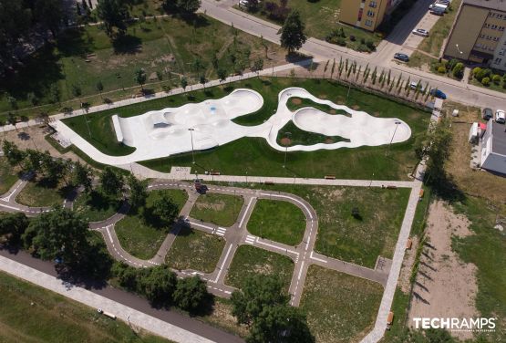 Skatepark et piste en béton - Piekary Śląskie 