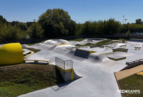 Skatepark & pumptrack betonowy w Mińsku Mazowieckim