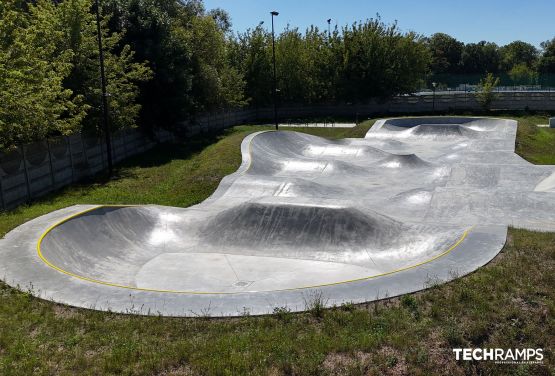 Skatepark & pumptrack betonowy w Mińsku Mazowieckim