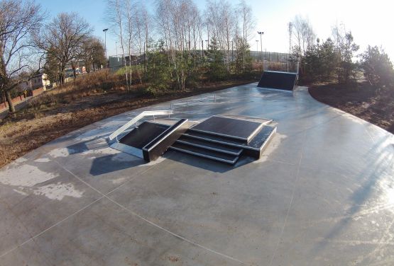 Kompozytowy skatepark  - Kamionki