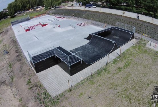 Skatepark monolítico - Busko-Zdrój