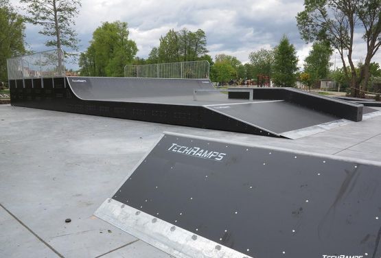 Vista en elemento de skatepark en Pisz